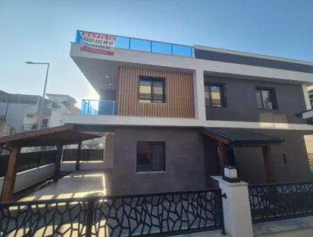 İzmir Seferihisar Payamli Mah.de 3 1 400 Mt Ultra-Luxus-Sommerhaus Zum Verkauf Am Meer