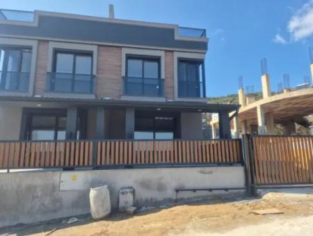 Duplex Cottage For Sale With 2 1 Garden In Izmir, Seferihisar, Doğanbey